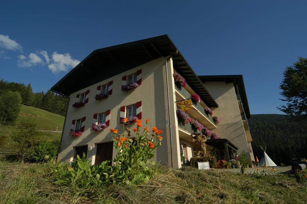 Jufa St. Martin Sankt Martin am Tennengebirge Exterior foto